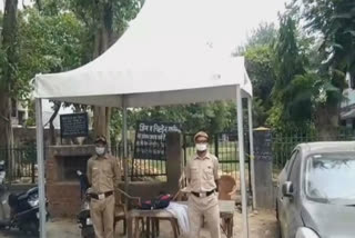 Police stationed continuously in Vikaspuri Containment Area in delhi
