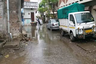water-filled-in-lower-settlements-due-to-rain-in-indore