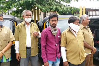 5 Thosands rupees deposited for Auto drivers account in Mysuru