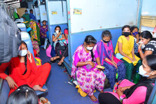 sramic rail in guntur station