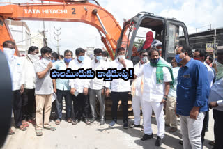 Minister Srinivas Goud Starts Road Works In Mahabub Nagar