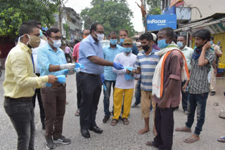 dm distributed masks for prevention of corona epidemic in kishanganj