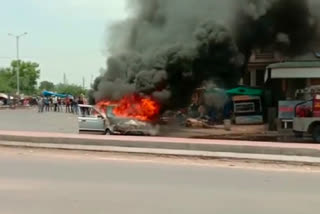 car fire, kheda, ETv Bharat