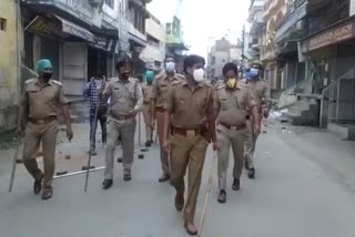 firing between two sides in meerut