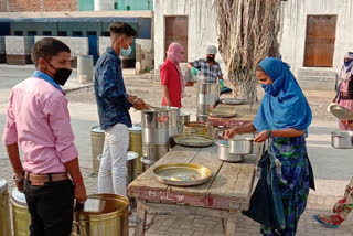 food distributed to needy at chuadhary baldev singh school at kirari