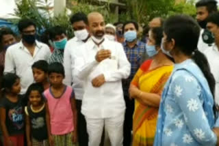 mp sanjay kumar participated in sanitation program in karimnagar