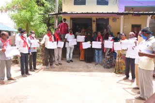 cpi leaders protest in mahaboobabadcpi leaders protest in mahaboobabad