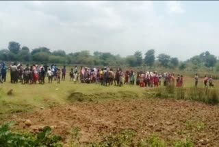 girl dead body found in chaibasa, girl killed in chaibasa, crime news of chaibasa, चाईबासा से मिला लड़की का शव, चाईबासा में लड़की की हत्या, चाईबासा में बढ़ता अपराध