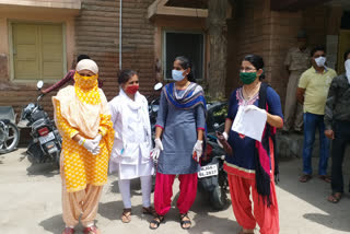 नर्सेज ने नियुक्ति दिलाने की मांग, Nurses demanded appointment