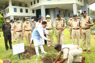Home Minister planted saplings in memory of the warriors who died in Corona