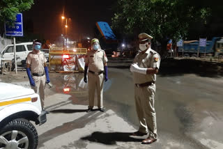 Baba Haridas Nagar police is kept at picket checking even in night