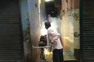 Fogging done by Councilor Rakesh Kumar in Ajmeri Gate Ward