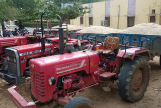 Bhinmal news, tractors seized, illegal mining