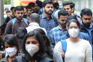 Wear masks in public, says WHO in new coronavirus advice