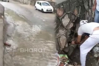 Waterlogging due to rain in Mehrauli delhi