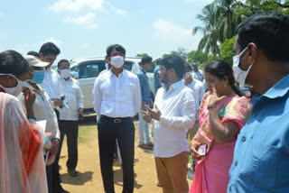 east godavari dst collector visits areas and  intaragate development works