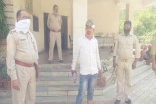 criminal arrested in Jamshedpur, news of crime in Jamshedpur, crime rising in Jamshedpur, जमशेदपुर से एक अपराधी गिरफ्तार, जमशेदपुर में अपराध की खबर, जमशेदपुर में बढ़ता अपराध