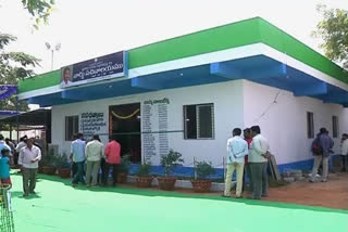 panchayathiraj department about removal of party colors