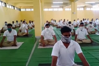 amrawati Police bust lockdown's stress with meditation