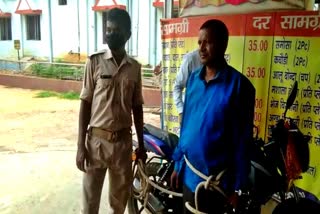 Railway police arrested thief in deoghar