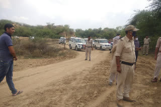 police taken action against illegal mining of sand in bhind