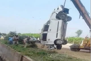 4 dead as speeding car falls into drain in Greater Noida