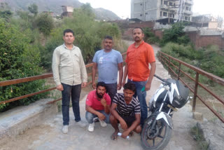 youth with drugs in nahan sirmaur