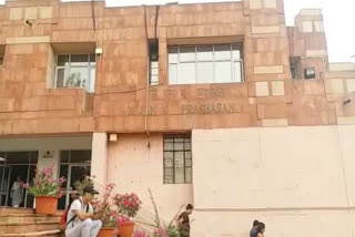 JNU administration ordered students to go home