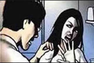 constable Accused of molesting in Deoghar