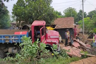 Woman died in accident in pakur