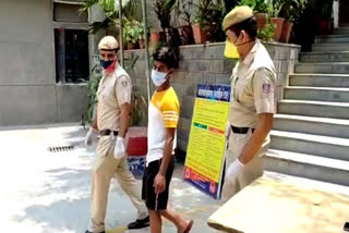 Delhi Police has arrested the robbery