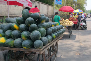 fruit hawkers demand increased near gtb hospital due to less rate of fruits