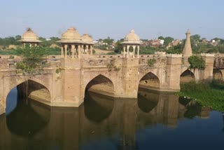 Nurabad bridge