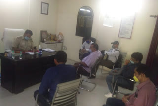 Baba Haridas Nagar Police holds meeting with bank managers in delhi