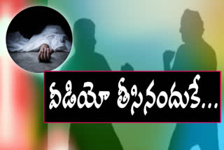 One person killed in clash of  ysrcp leaders  in ramapuram