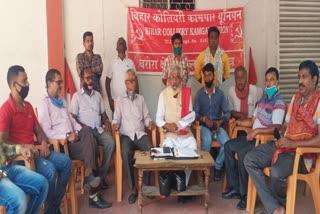 Silpikar workers are in the mood for movement in dhanbad