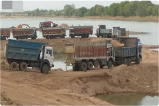 Sand truck