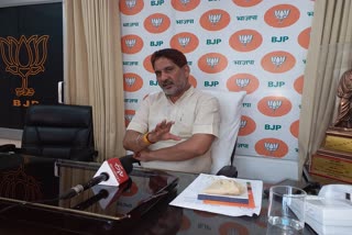 Subhash Barala said that Delhi government is blaming Haryana and UP for hiding its failures