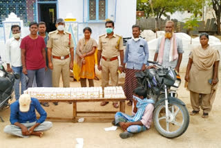 Illegal move of Karnataka liquor in ananthapuram distict