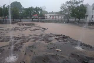 Heavy rain in latur district, farmer happy with rain