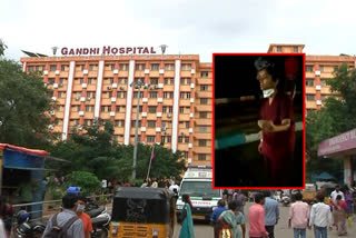 junior-doctors-protest-for-attack-on-junior-doctor-at-gandhi-hospital-secunderabad
