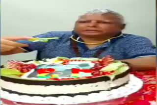 Lalu celebrates 73rd birthday in RIMS