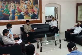 minister bachhu kadu meeting with With Ratan India's Company Manager in amravati