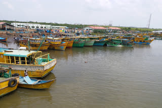 fisher men suffering from cyclone effect