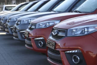لاک ڈاؤن:' مئی میں مسافر گاڑیوں کی فروخت میں 87 فیصد کمی '