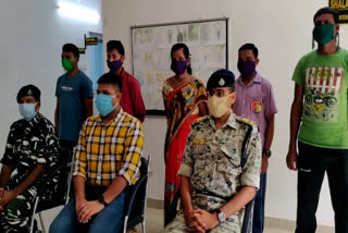 5 Naxalites surrender