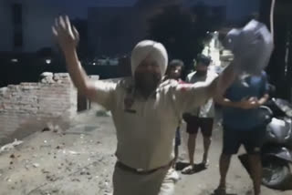 amritsar, punjab police, asi ,molesting a woman,vedio viral