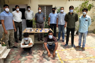 Vasant Kunj police arrested two miscreants in delhi