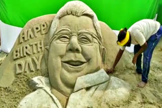 Sand Artist Wishes Lalu Birthday With Artwork