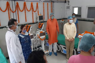 member of parliament dharamabeer donated 11 ventilator for bhiwani civil hospital
